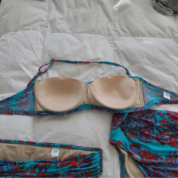 Garnet Hill 3-pc swimwear - Picture 3 of 5